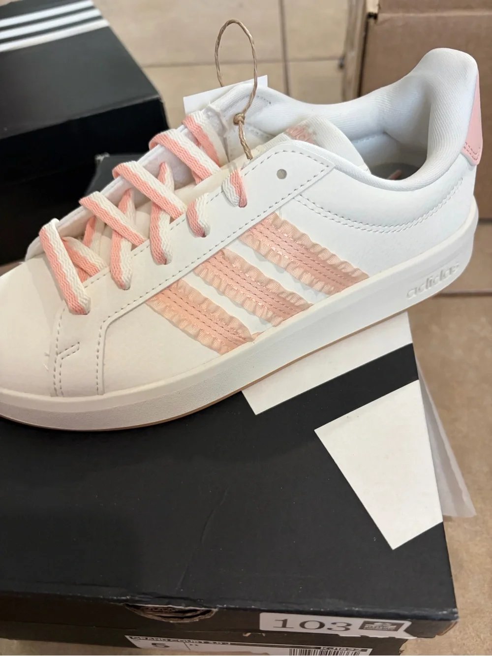 Adidas Grand Court 3.0 J White & Pink Ruffle Sneakers – Size 6.5 w and 5 j US